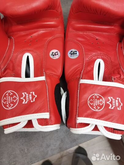 Боксерские перчатки новые 10 oz,green hill, 2 пары