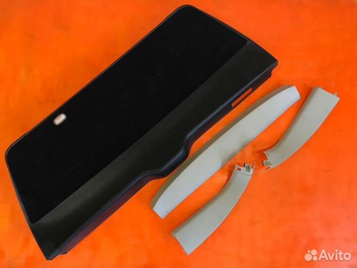 Обшивка крышки багажника Mercedes Benz Gl550