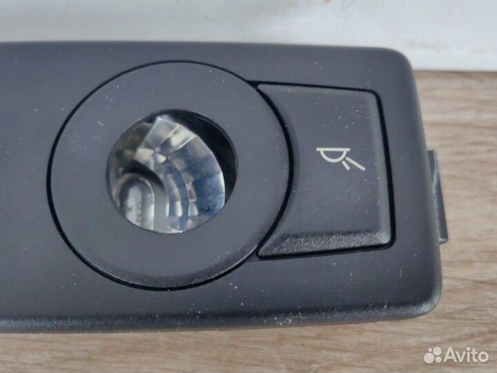 Плафон подсветки салона задний правый Bmw X5 Рест