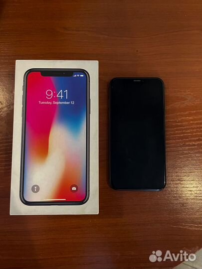 iPhone X, 64 ГБ