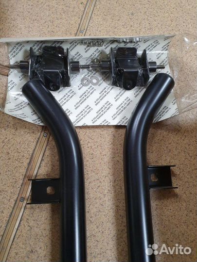 Подножки боковые черные Freelander 2