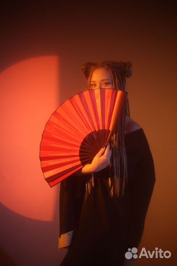 Веер красный (цена за 2 шт)