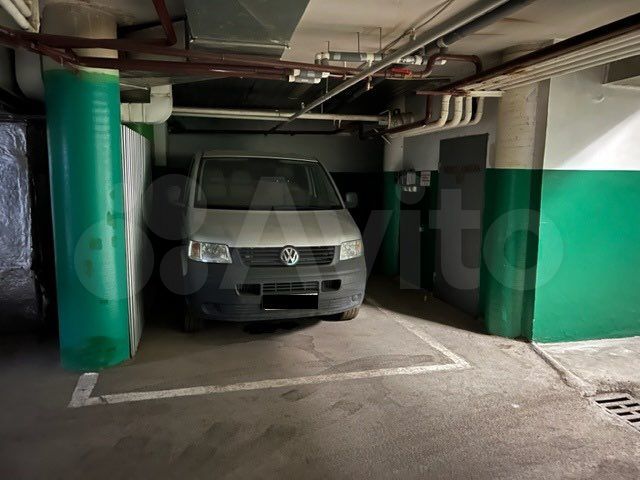 Машиноместо, 24 м²