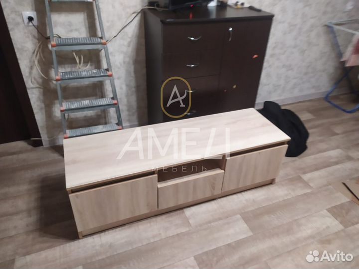 Тумба под телевизор