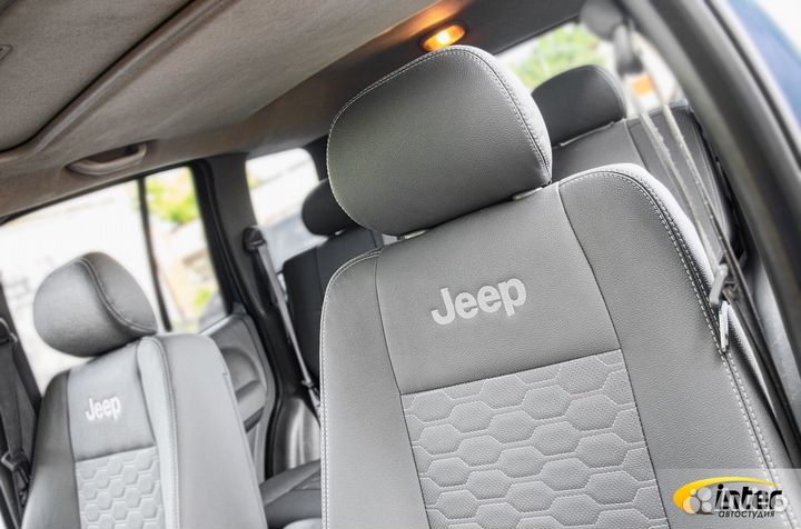 Комплект для перетяжки Jeep Liberty