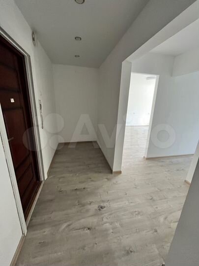 2-к. квартира, 50 м², 1/5 эт.