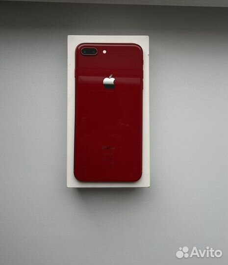 iPhone 8 Plus, 64 ГБ