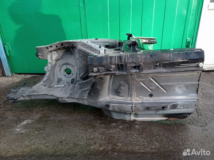 Четверть передняя левая Mercedes C-klasse W205 рестайлинг