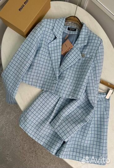 MiuMiu костюм стильный (топ 2025)