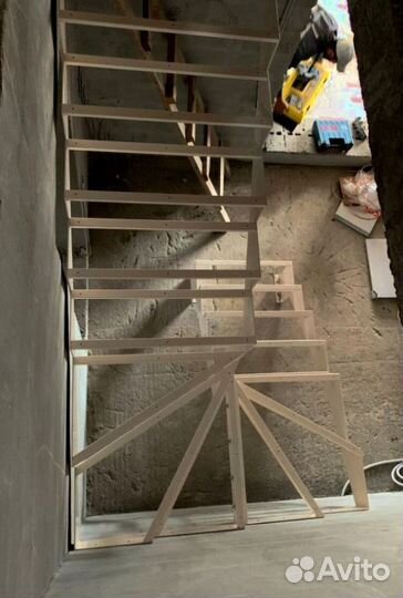Лестницы прямые под ключ