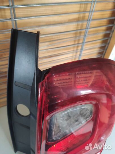 Фонарь задний правый renault duster