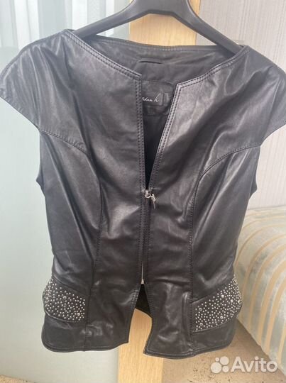 Кожаный жилет натуральная кожа рамер 42-44