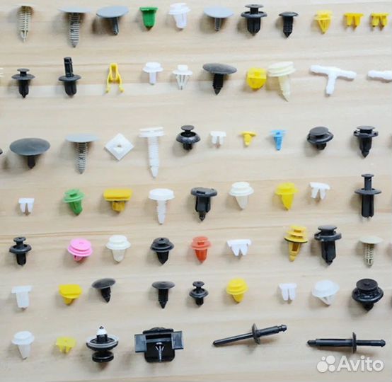 Клипса, пистон, фиксатор