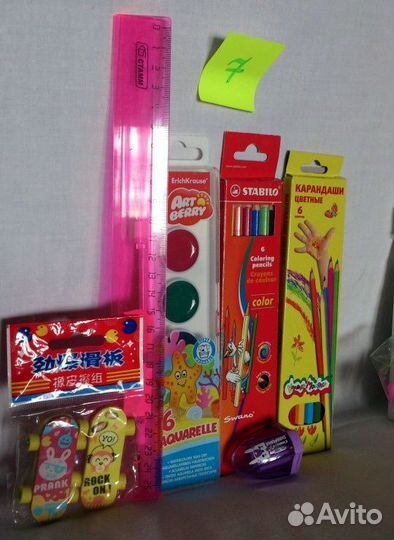 Новые школьные наборы со склада