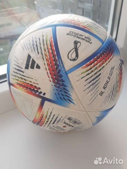 Футбольный мяч adidas AL Rihla pro