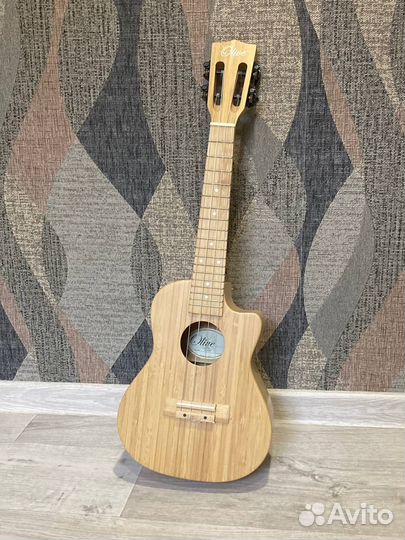 Укулеле Olive u300 концертная