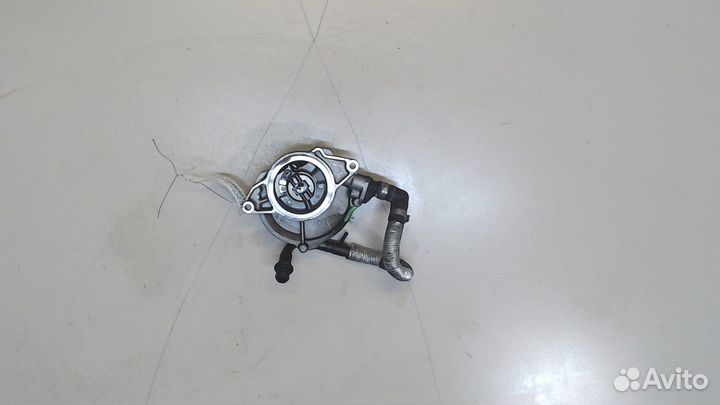 Насос вакуумный Audi A8 (D3), 2006