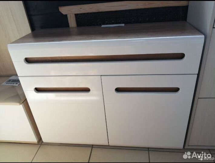 Тумба наоми