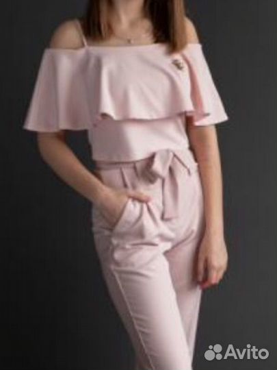 Брючный костюм женский 42 44 летний