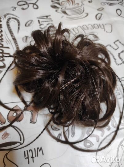 Резинка шиньон на хвост, с косичками