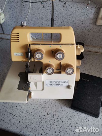 Оверлок Bernina Bernette 334DS (пр-во Япония)