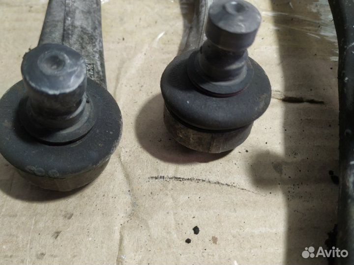 Рычаги подвески передние Audi Q5 8R 2.0 CNC 2013