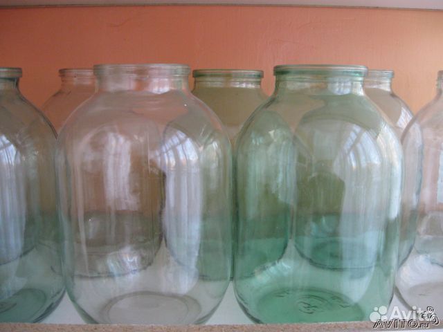 Банки стеклянные 3 л.-150шт и 2л.- 30шт