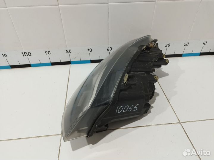 Фара правая Polo (HB) 2009 оригинал