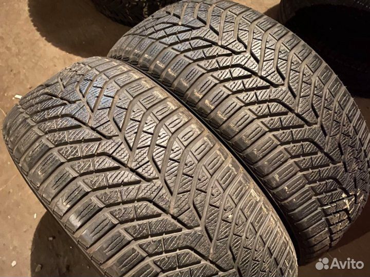 Yokohama W.Drive V905 235/45 R17 V