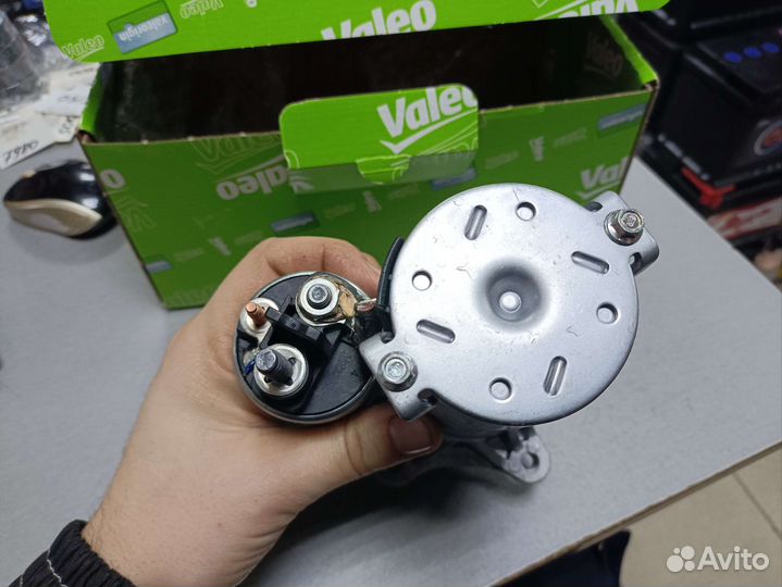 Стартер новый valeo largus logan 9 зубов