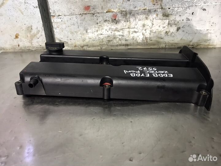 Клапанная крышка 1.8-2.0 ford Focus 1 Maverick 2