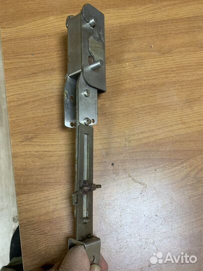 Держатель датчика эхолота