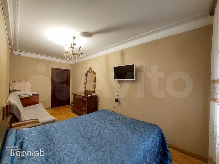 4-к. квартира, 76 м², 1/5 эт.