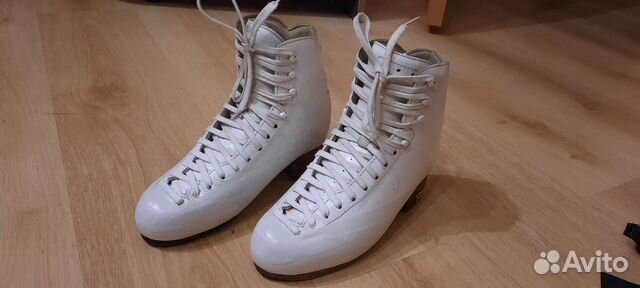 Фигурные ботинки Risport RF2