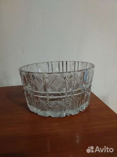 Ваза хрустальная