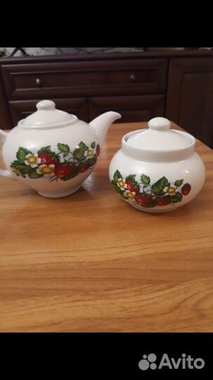 Заварочный Чайник и Сахарница