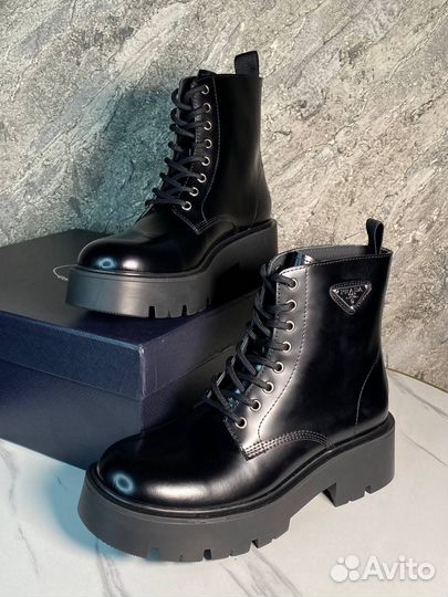 Ботинки Prada