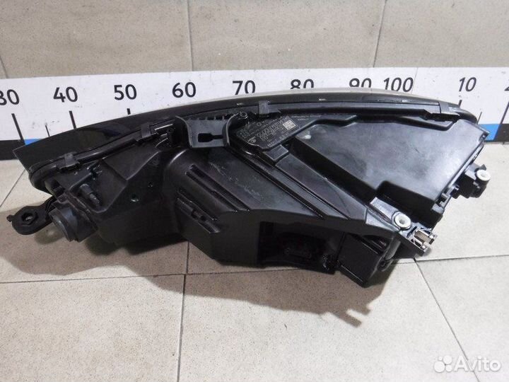 Фара правая Audi A5 8W