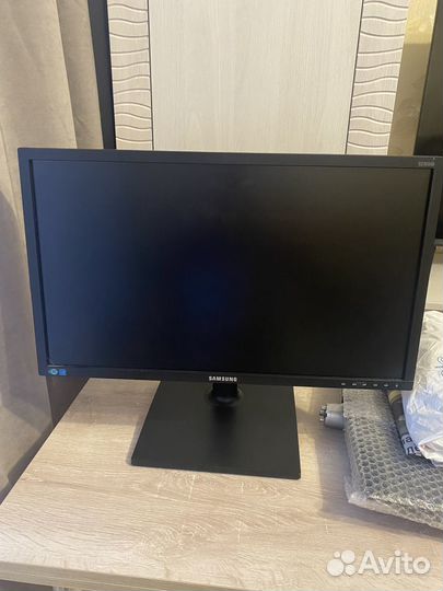 Монитор samsung