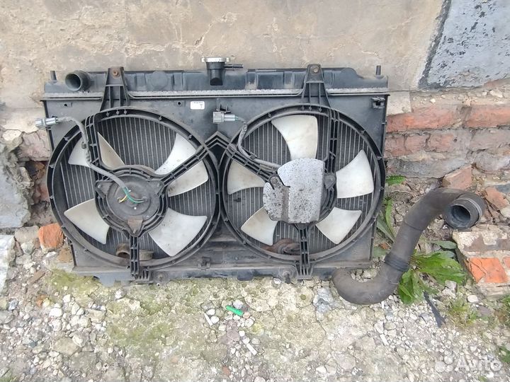 Радиатор охлаждения с диффузором Nissan Maxima A32