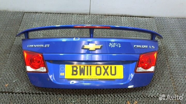 Обшивка крышки багажника Chevrolet Cruze, 2011