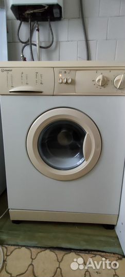 Стиральная машина indesit