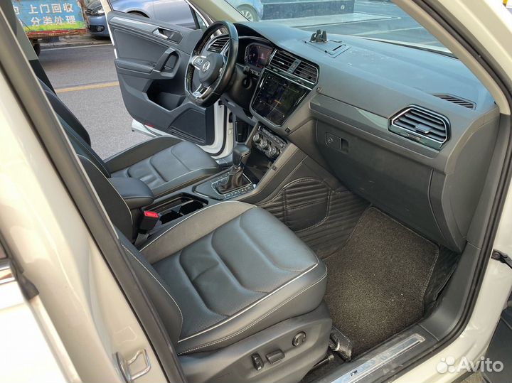 Volkswagen Tiguan L 2.0 AMT, 2020, 77 000 км
