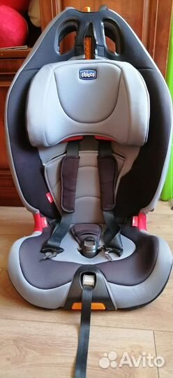 Детское автомобильное кресло бу