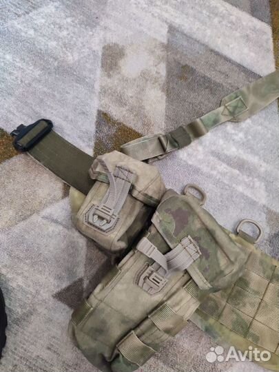 Тактический пояс с подсумками