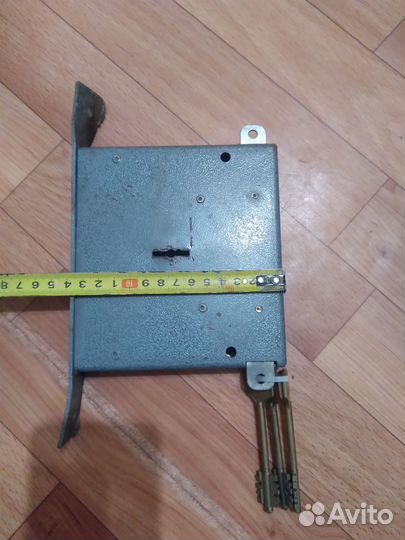 Замок гаражный