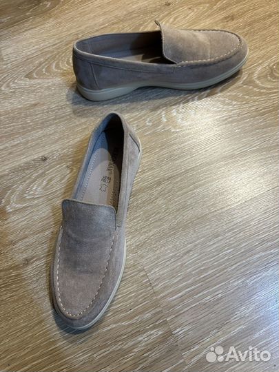 Лоферы женские