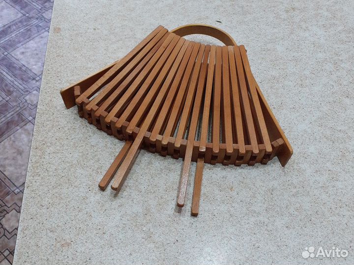 Деревянная скдадная ваза для конфет,или фруктов