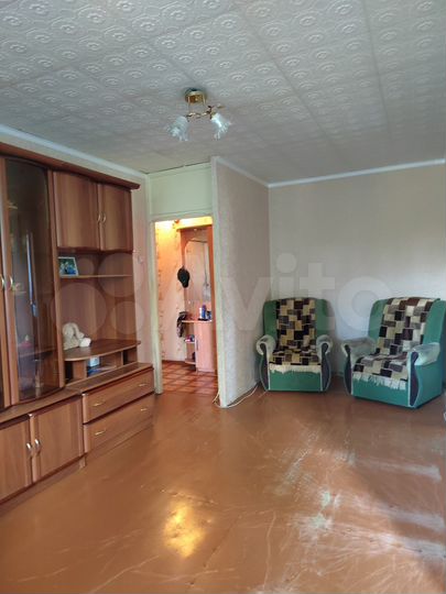 3-к. квартира, 50 м², 3/5 эт.