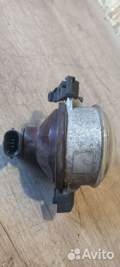 Фара противотуманная левая Куга 1 Ford Kuga